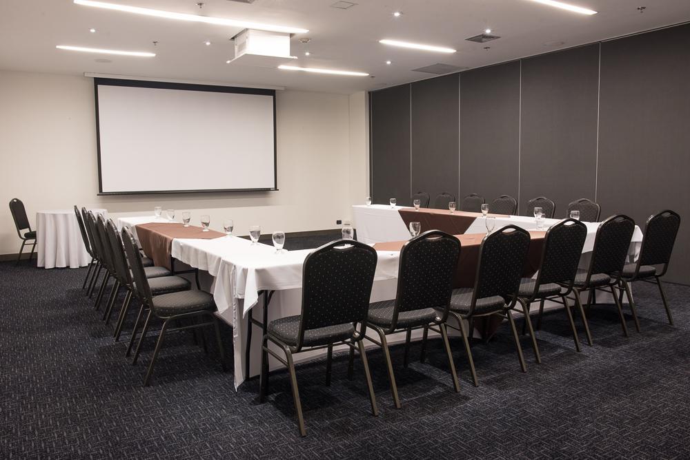 Отель Ramada Bogota Parque 93 Экстерьер фото